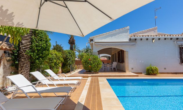 Resale - Villa -
Orihuela Costa - Punta Prima