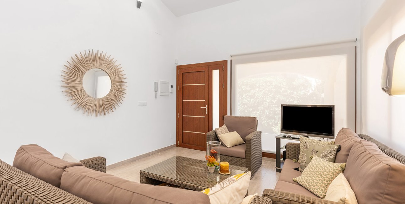 Resale - Villa -
Orihuela Costa - Punta Prima