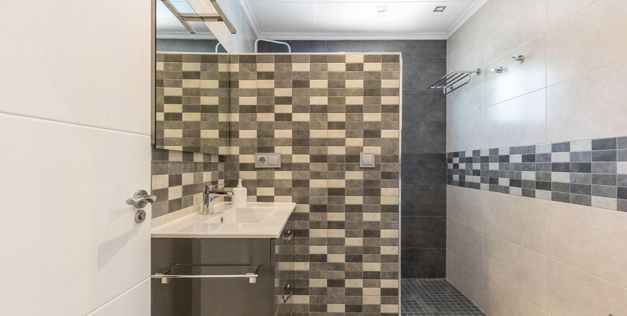 Resale - Villa -
Orihuela Costa - Punta Prima