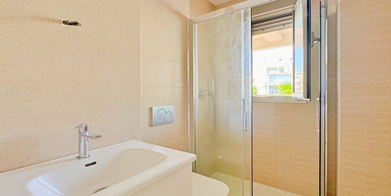 Resale - Apartment / flat -
Orihuela Costa - Villamartin