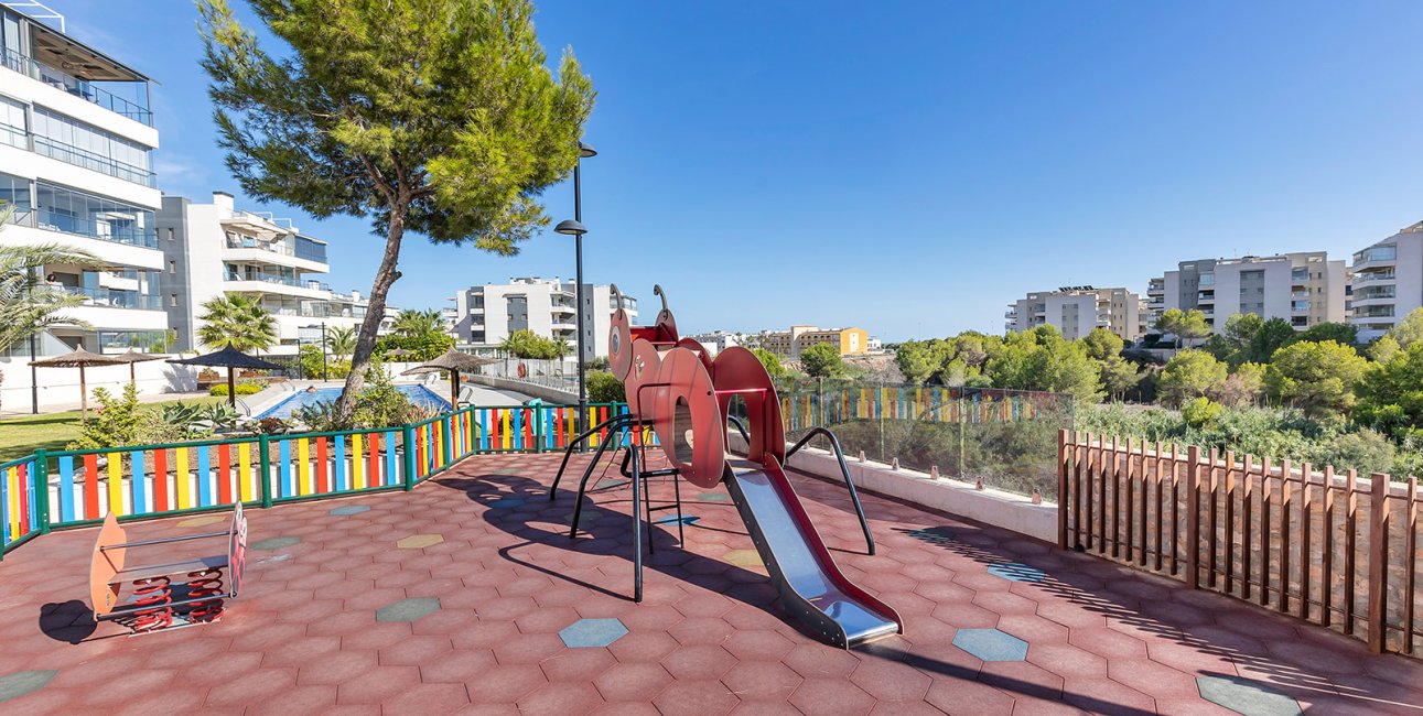 Resale - Apartment / flat -
Orihuela Costa - Villamartin