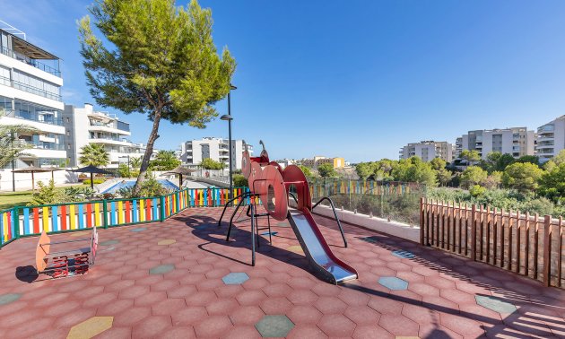 Resale - Apartment / flat -
Orihuela Costa - Villamartin