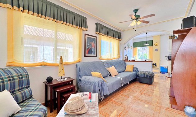 Resale - Apartment / flat -
Orihuela Costa - La Zenia