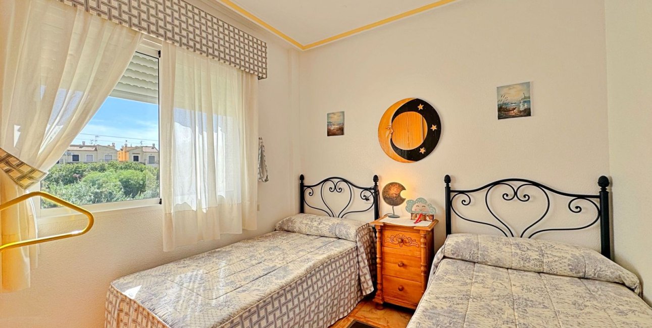 Resale - Apartment / flat -
Orihuela Costa - La Zenia