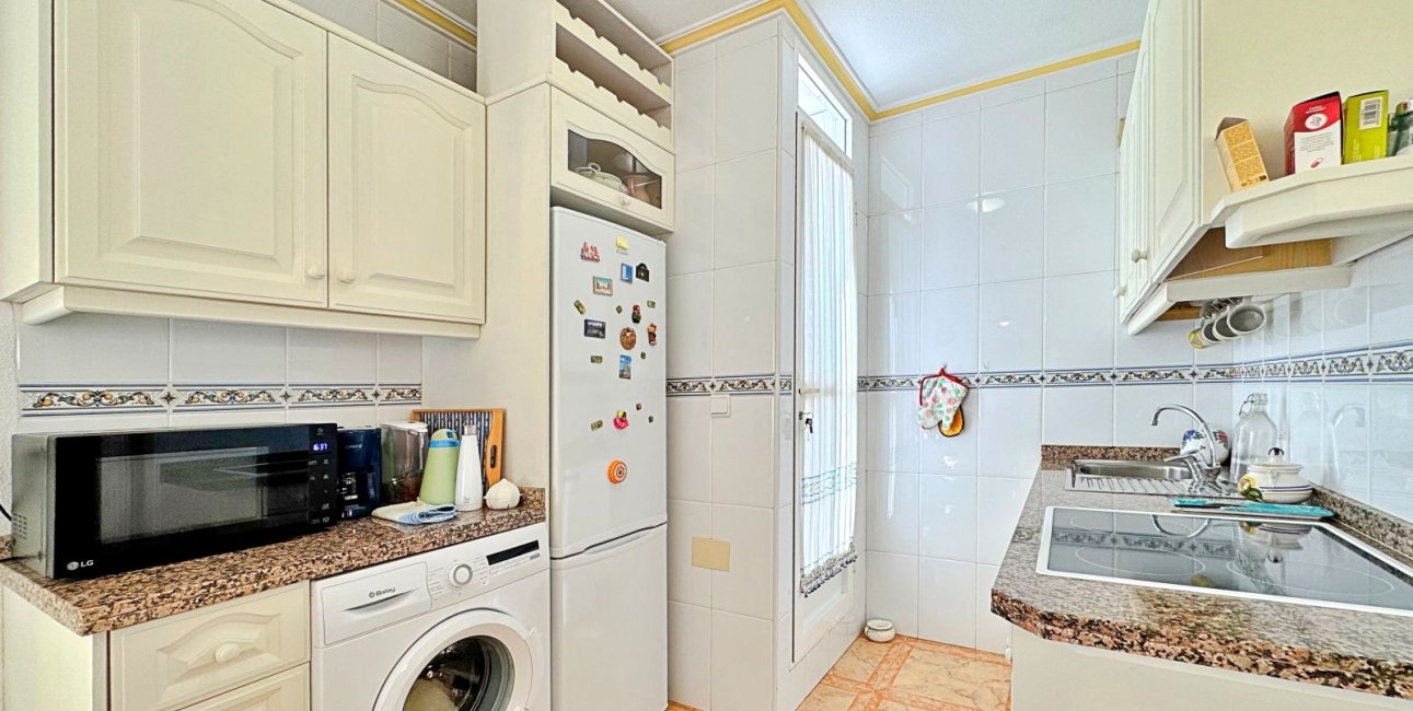 Resale - Apartment / flat -
Orihuela Costa - La Zenia