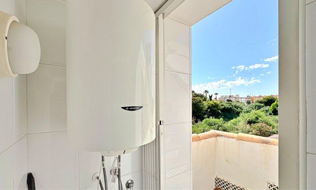 Resale - Apartment / flat -
Orihuela Costa - La Zenia