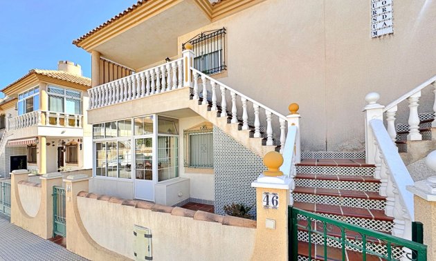 Resale - Apartment / flat -
Orihuela Costa - La Zenia