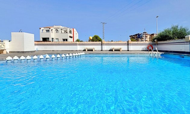Resale - Apartment / flat -
Orihuela Costa - La Zenia