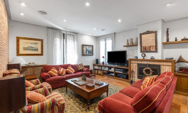 Resale - Villa -
Torrevieja - La Veleta