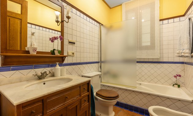 Resale - Villa -
Torrevieja - La Veleta