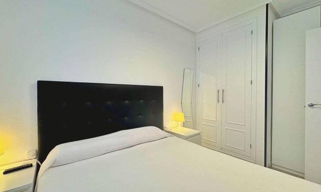 Resale - Apartment / flat -
La Mata - La Mata - Town