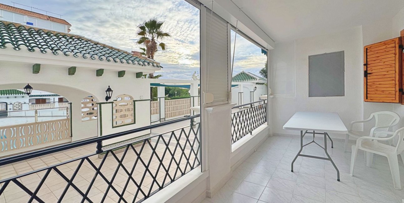 Resale - Apartment / flat -
La Mata - La Mata - Town