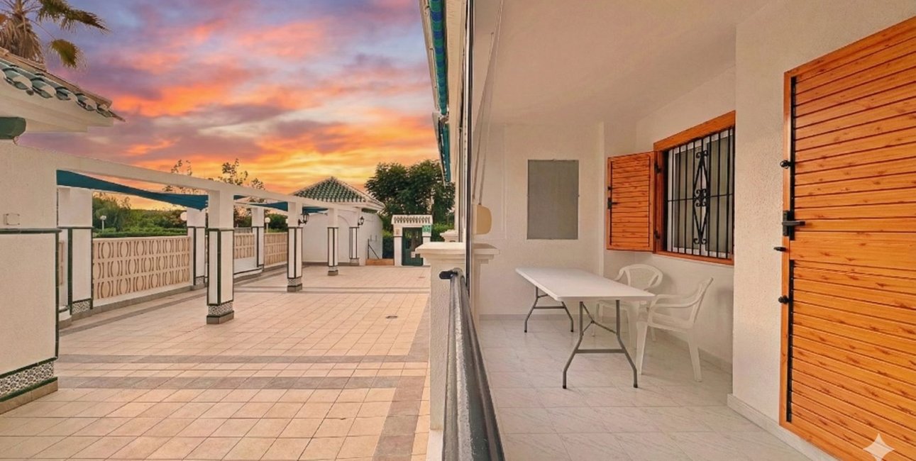 Resale - Apartment / flat -
La Mata - La Mata - Town