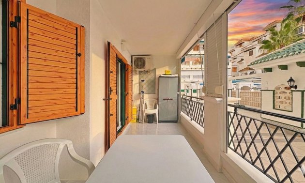 Resale - Apartment / flat -
La Mata - La Mata - Town