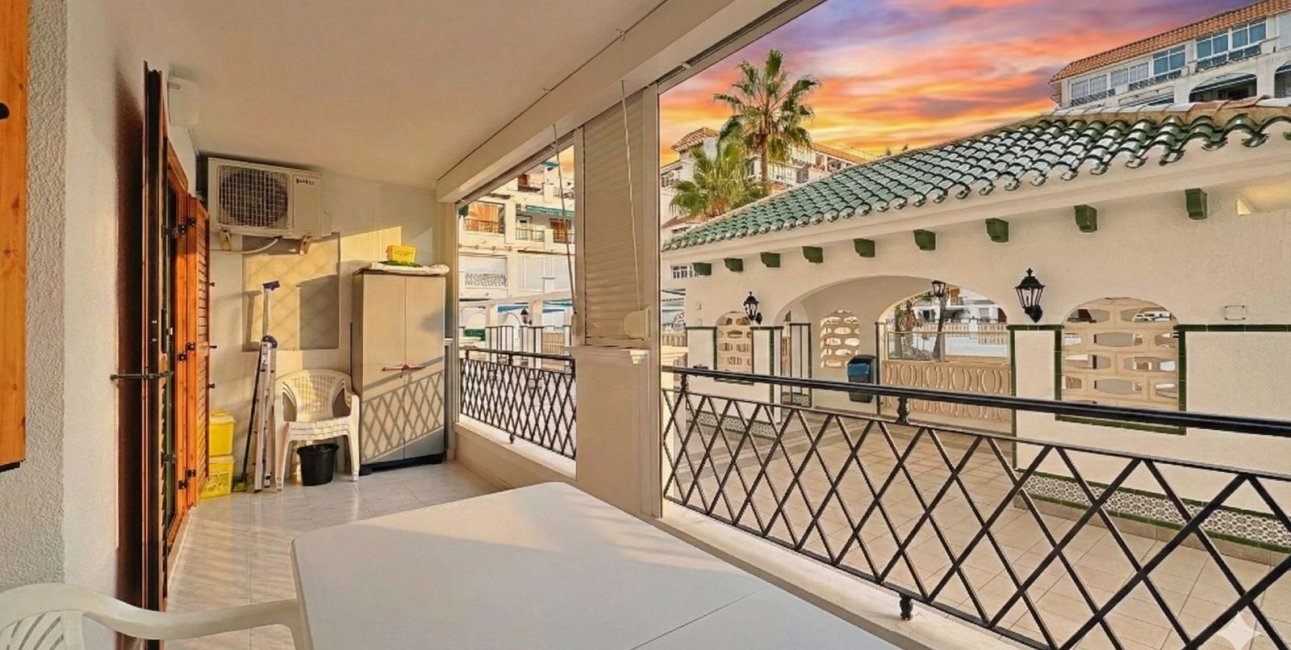 Resale - Apartment / flat -
La Mata - La Mata - Town