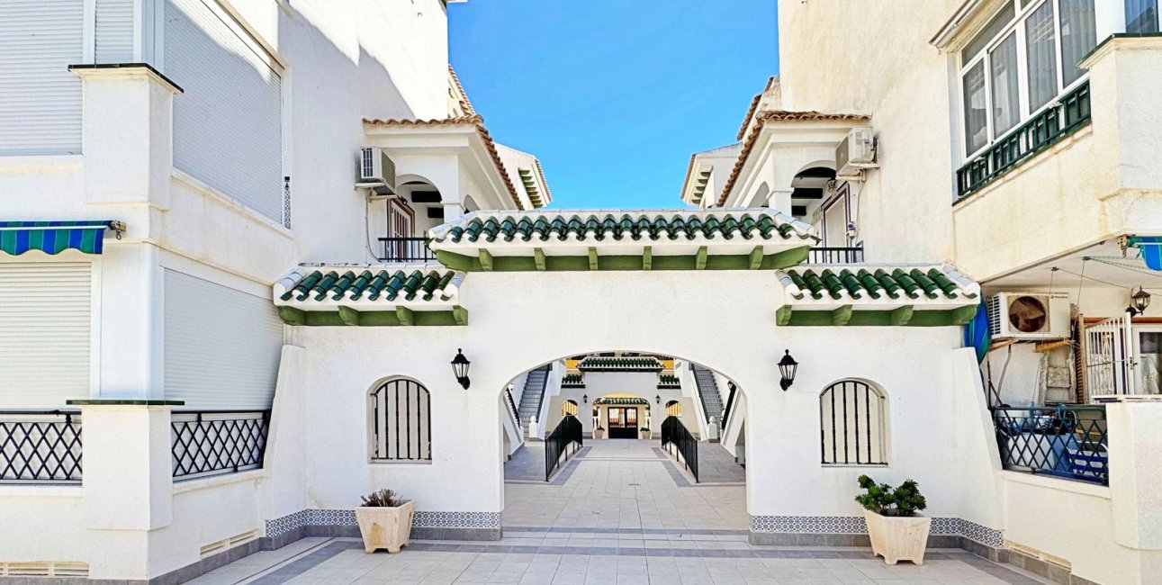 Resale - Apartment / flat -
La Mata - La Mata - Town