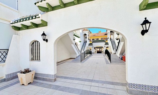 Resale - Apartment / flat -
La Mata - La Mata - Town