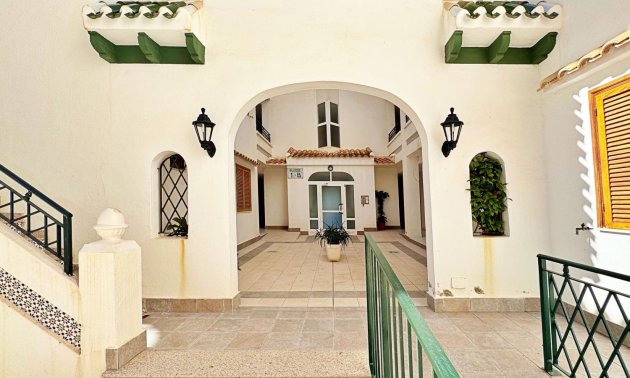 Resale - Apartment / flat -
La Mata - La Mata - Town