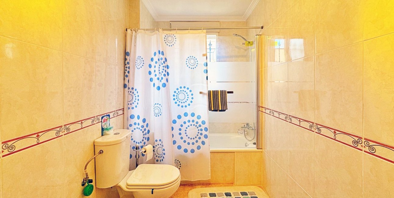 Resale - Townhouse -
Orihuela Costa - Villamartin