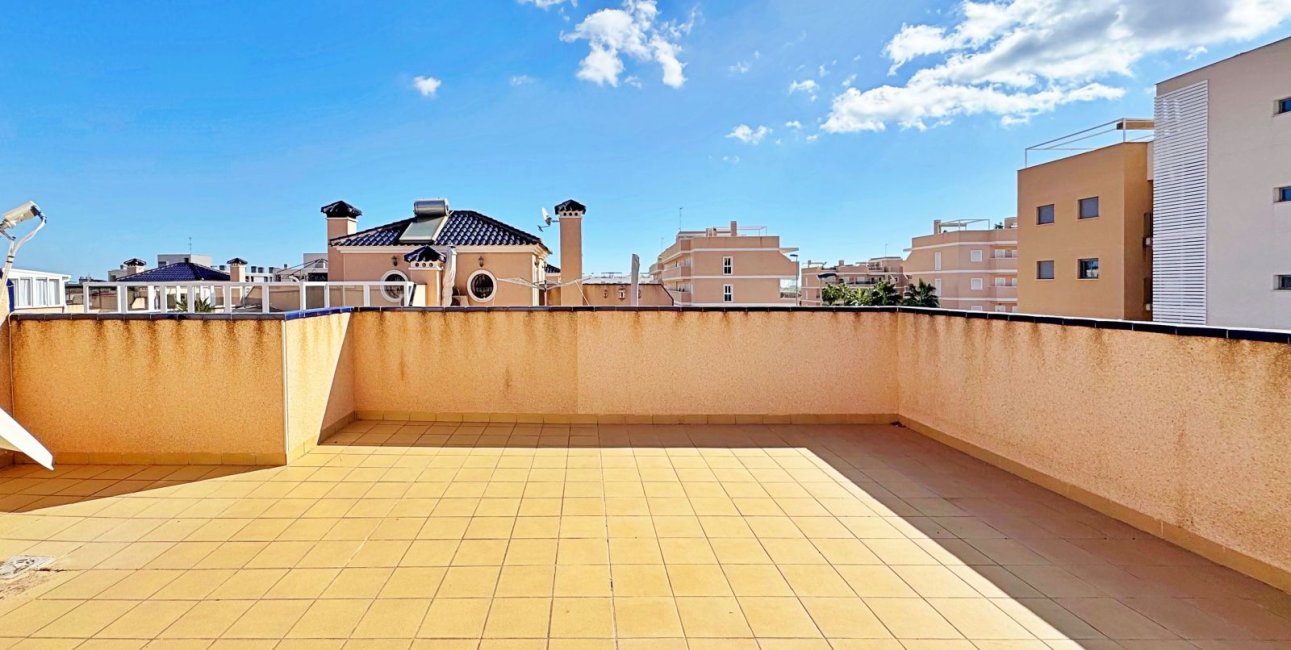 Resale - Townhouse -
Orihuela Costa - Villamartin