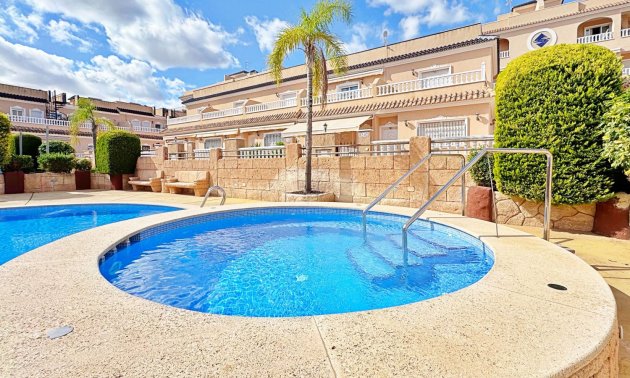 Resale - Townhouse -
Orihuela Costa - Villamartin