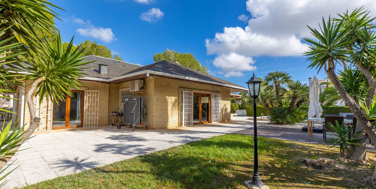 Rynek wtórny - Willa -
Orihuela Costa - Las Filipinas