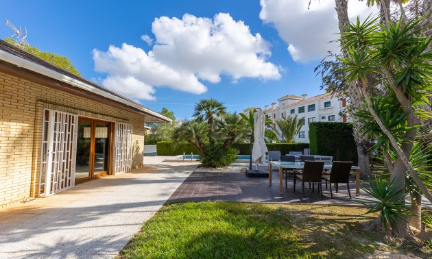 Rynek wtórny - Willa -
Orihuela Costa - Las Filipinas