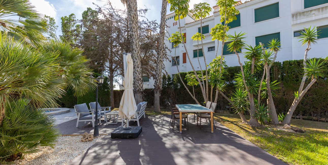 Rynek wtórny - Willa -
Orihuela Costa - Las Filipinas