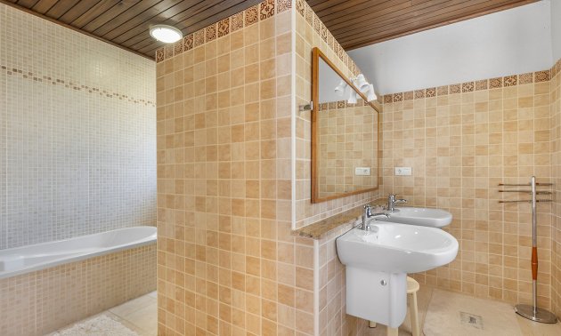 Rynek wtórny - Willa -
Orihuela Costa - Las Filipinas