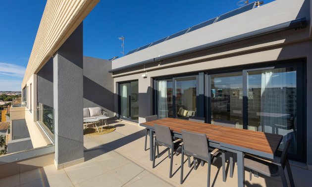 Resale - Apartment / flat -
Orihuela Costa - Punta Prima