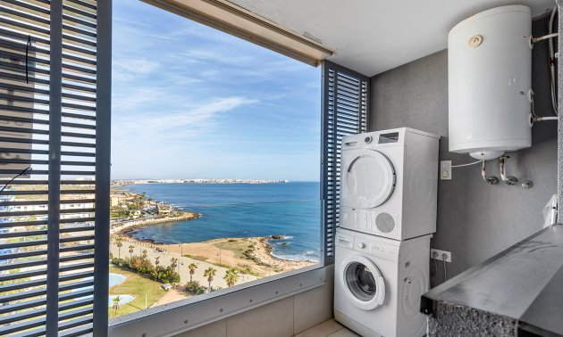 Resale - Apartment / flat -
Orihuela Costa - Punta Prima