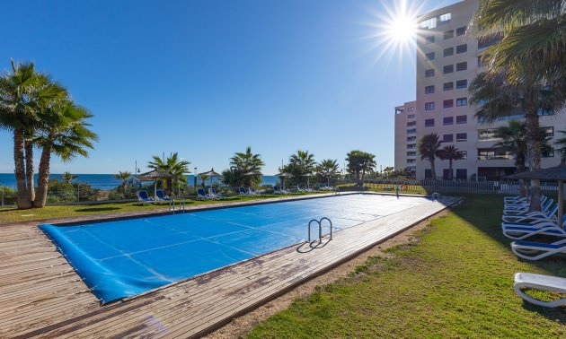 Resale - Apartment / flat -
Orihuela Costa - Punta Prima