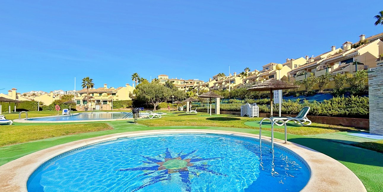 Resale - Townhouse -
Orihuela Costa - Lomas de Campoamor