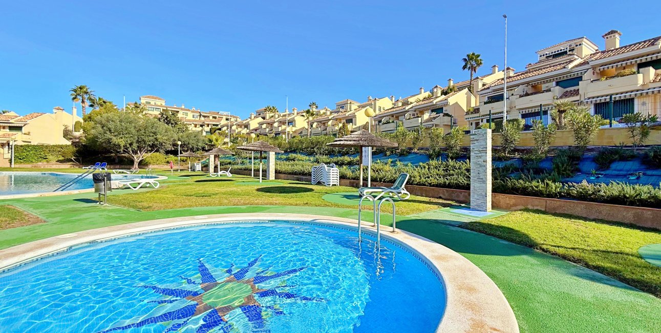 Resale - Townhouse -
Orihuela Costa - Lomas de Campoamor