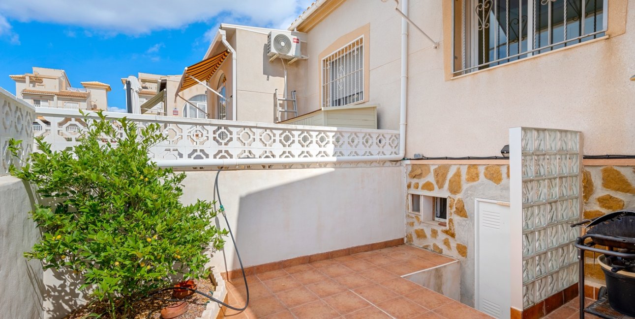 Resale - Townhouse -
Ciudad Quesada - Ciudad Quesada - Town