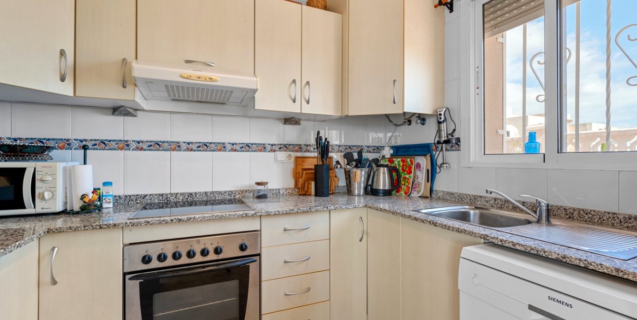 Resale - Townhouse -
Ciudad Quesada - Ciudad Quesada - Town