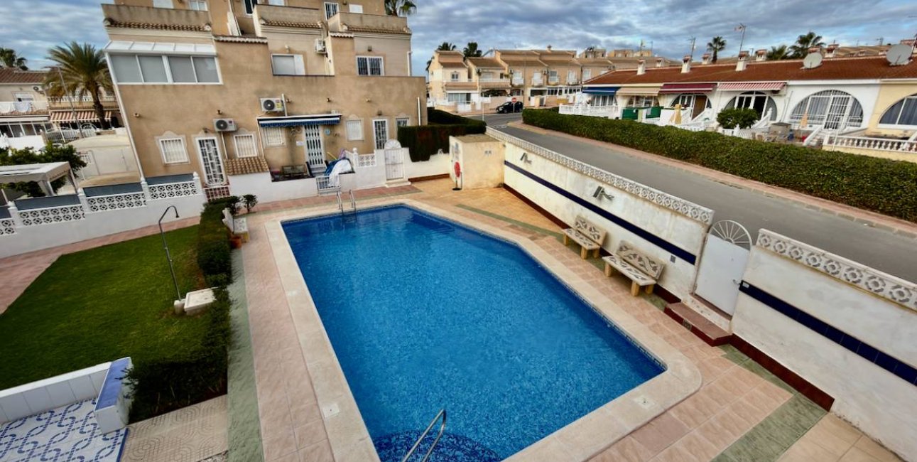 Resale - Villa -
Ciudad Quesada - Ciudad Quesada - Town