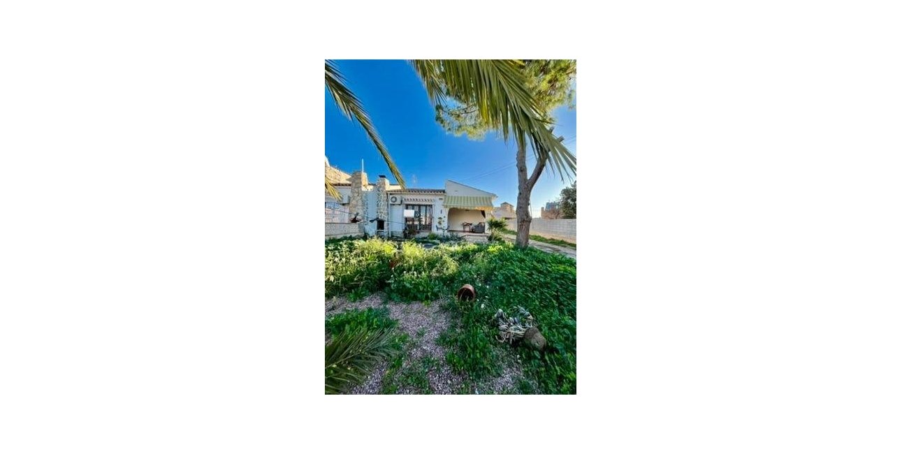 Rynek wtórny - Willa -
Torrevieja - Aguas Nuevas