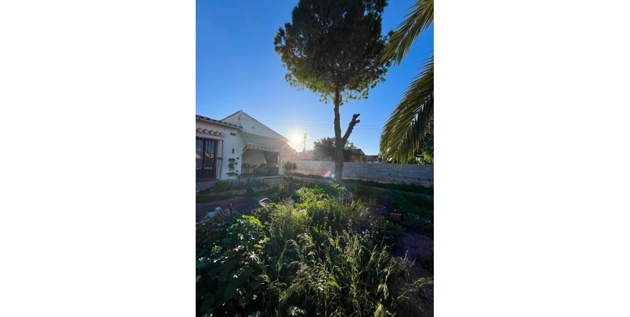 Rynek wtórny - Willa -
Torrevieja - Aguas Nuevas