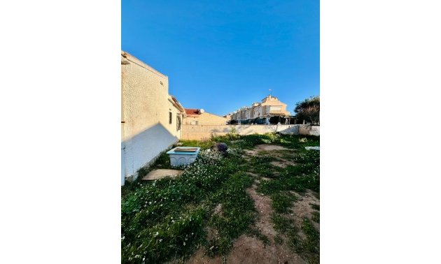 Rynek wtórny - Willa -
Torrevieja - Aguas Nuevas