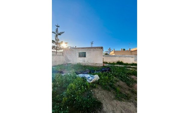 Rynek wtórny - Willa -
Torrevieja - Aguas Nuevas