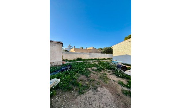 Rynek wtórny - Willa -
Torrevieja - Aguas Nuevas