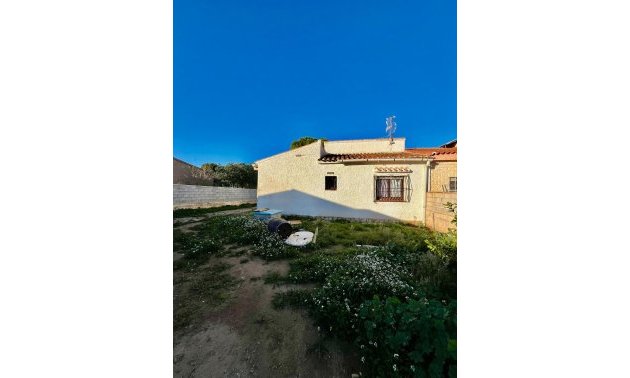 Rynek wtórny - Willa -
Torrevieja - Aguas Nuevas