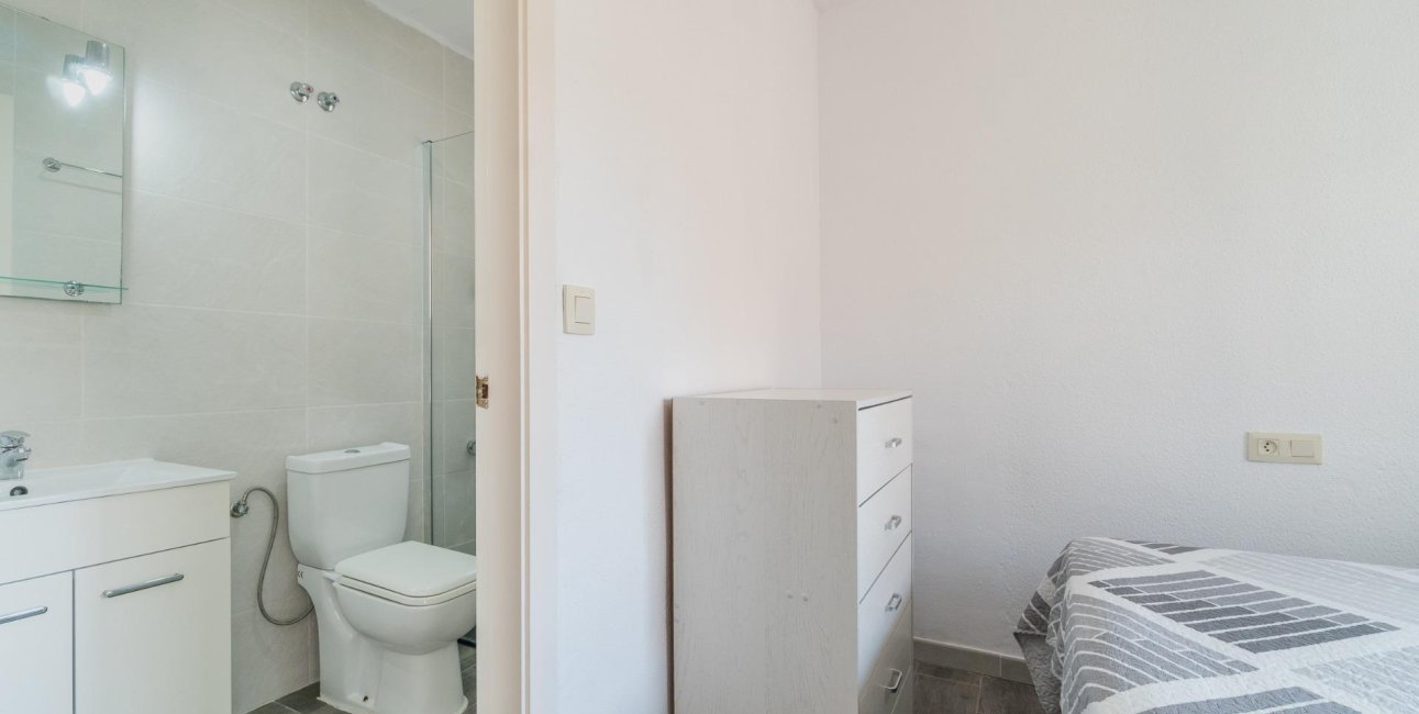 Resale - Bungalow -
Torrevieja - Los Balcones - Los Altos del Edén