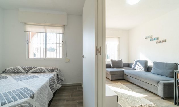 Resale - Bungalow -
Torrevieja - Los Balcones - Los Altos del Edén