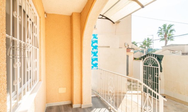 Resale - Bungalow -
Torrevieja - Los Balcones - Los Altos del Edén
