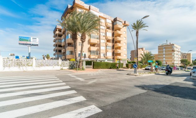 Wynajem długoterminowy - Lokal handlowy -
Orihuela Costa - La Zenia