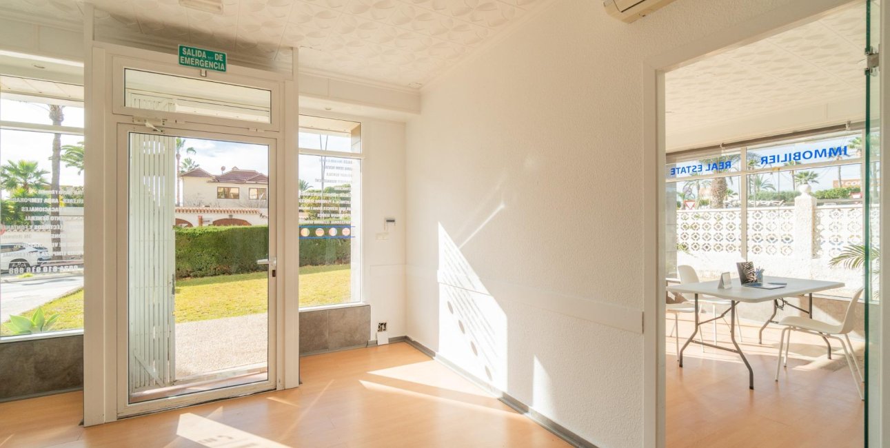 Wynajem długoterminowy - Lokal handlowy -
Orihuela Costa - La Zenia