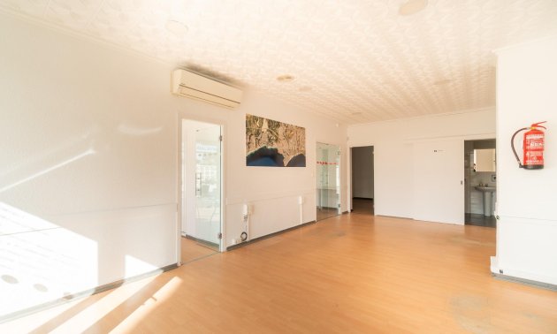 Wynajem długoterminowy - Lokal handlowy -
Orihuela Costa - La Zenia