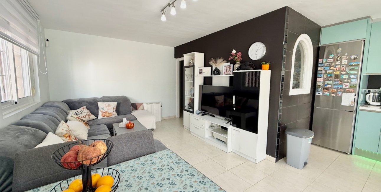 Resale - Townhouse -
Ciudad Quesada - Doña Pepa